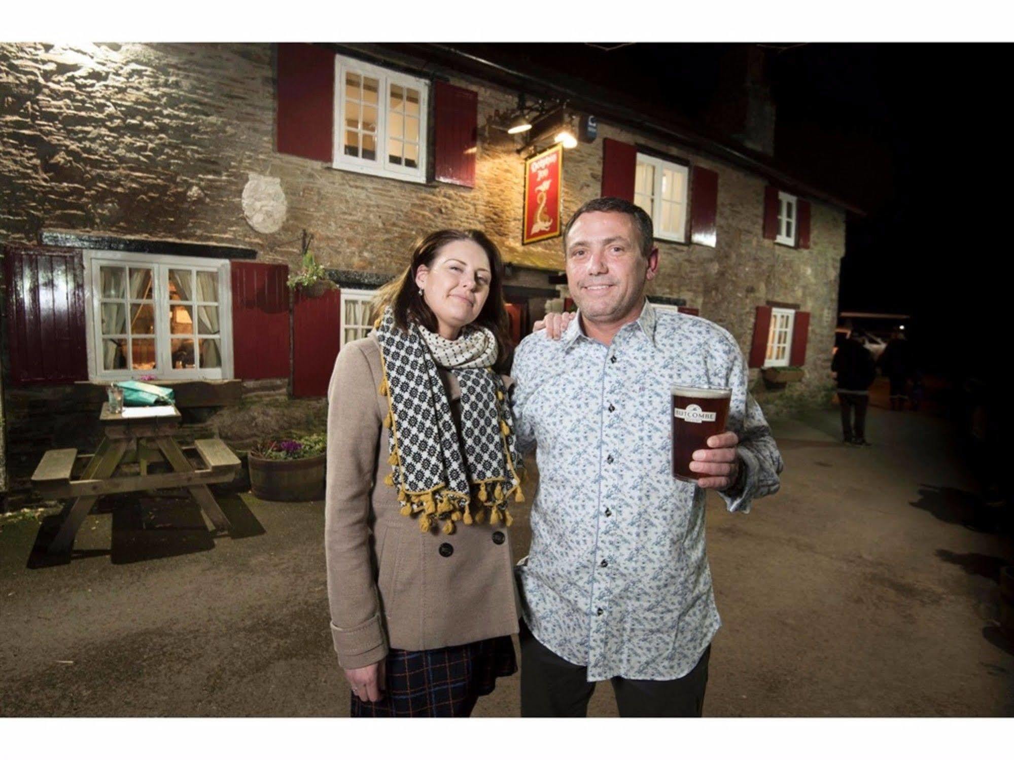 The Dolphin Inn Kingsbridge  Exteriör bild