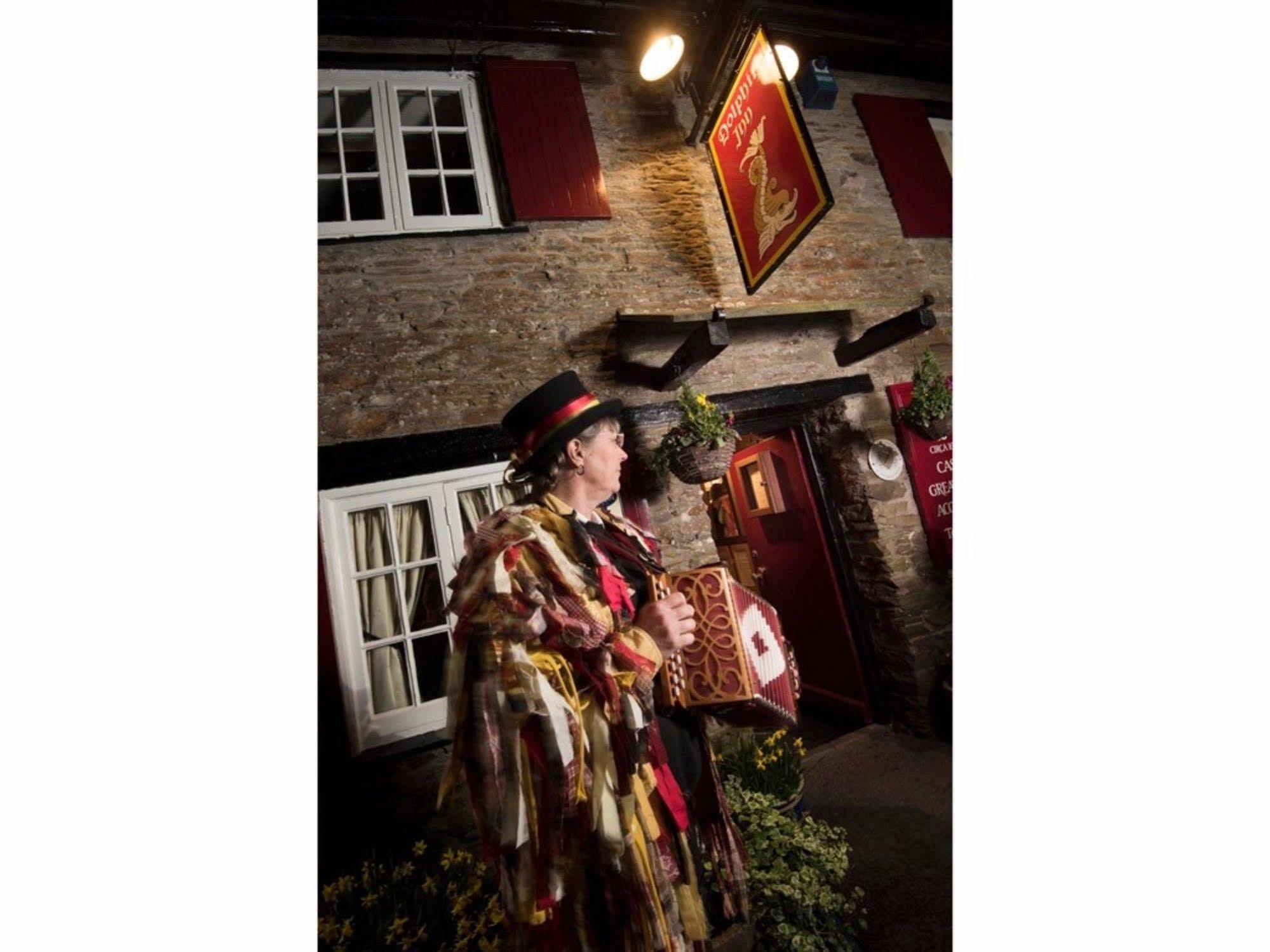 The Dolphin Inn Kingsbridge  Exteriör bild