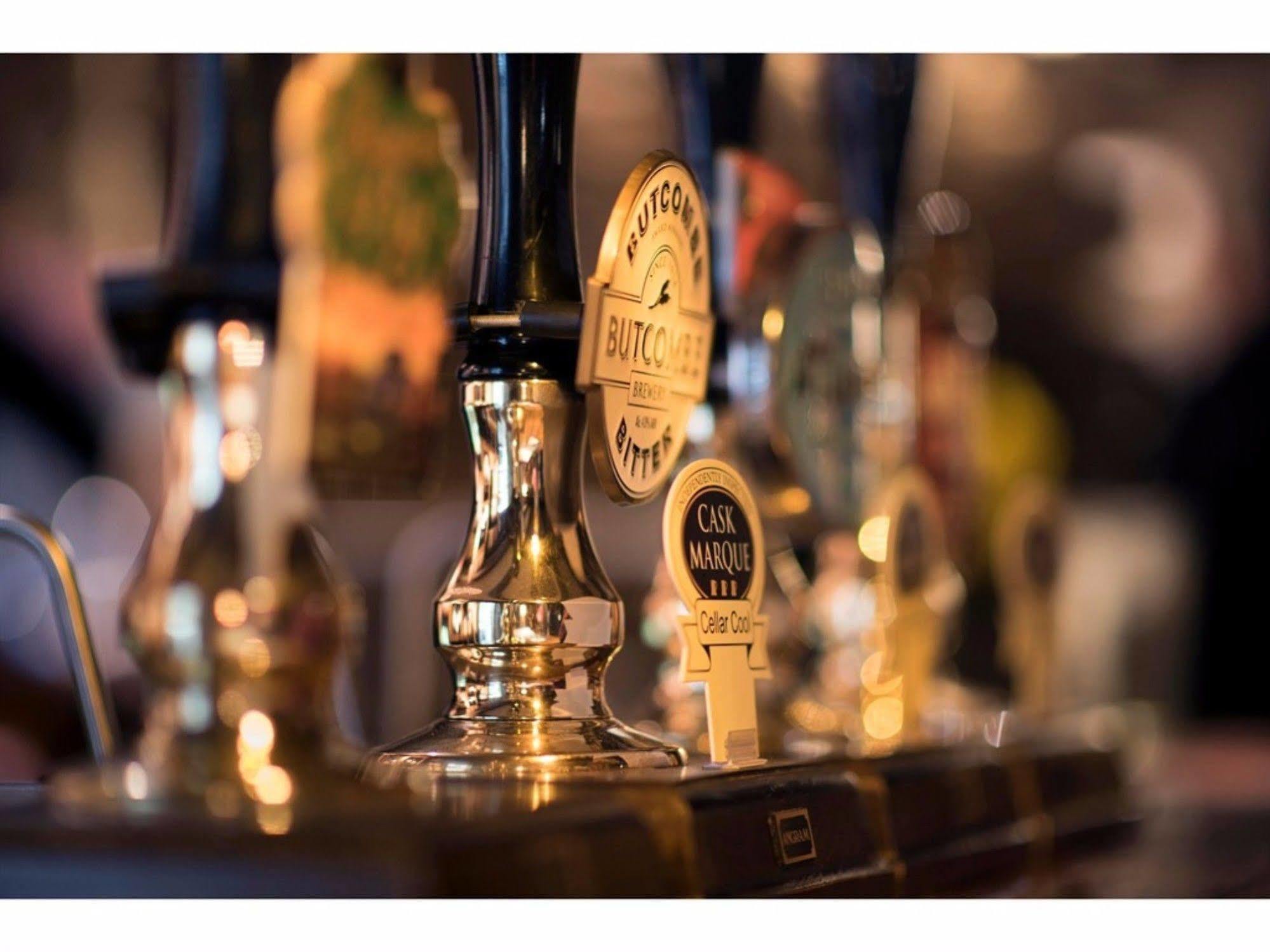 The Dolphin Inn Kingsbridge  Exteriör bild
